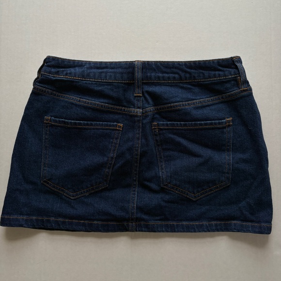 Fashion Nova Denim Mini Skirt and Shirt, Size Women’s Small - Picture 3 of 12